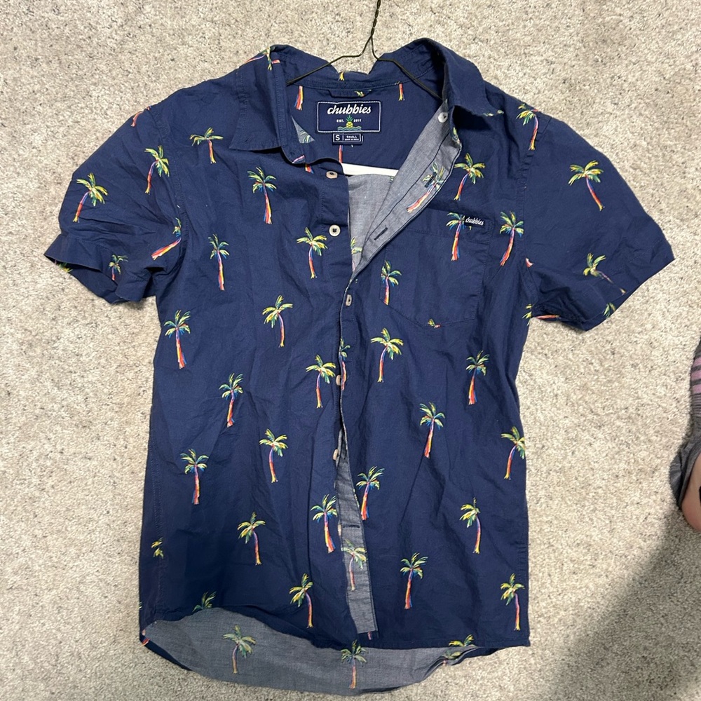 Chubbies Men's Navy Palm Tree Shirt EUC